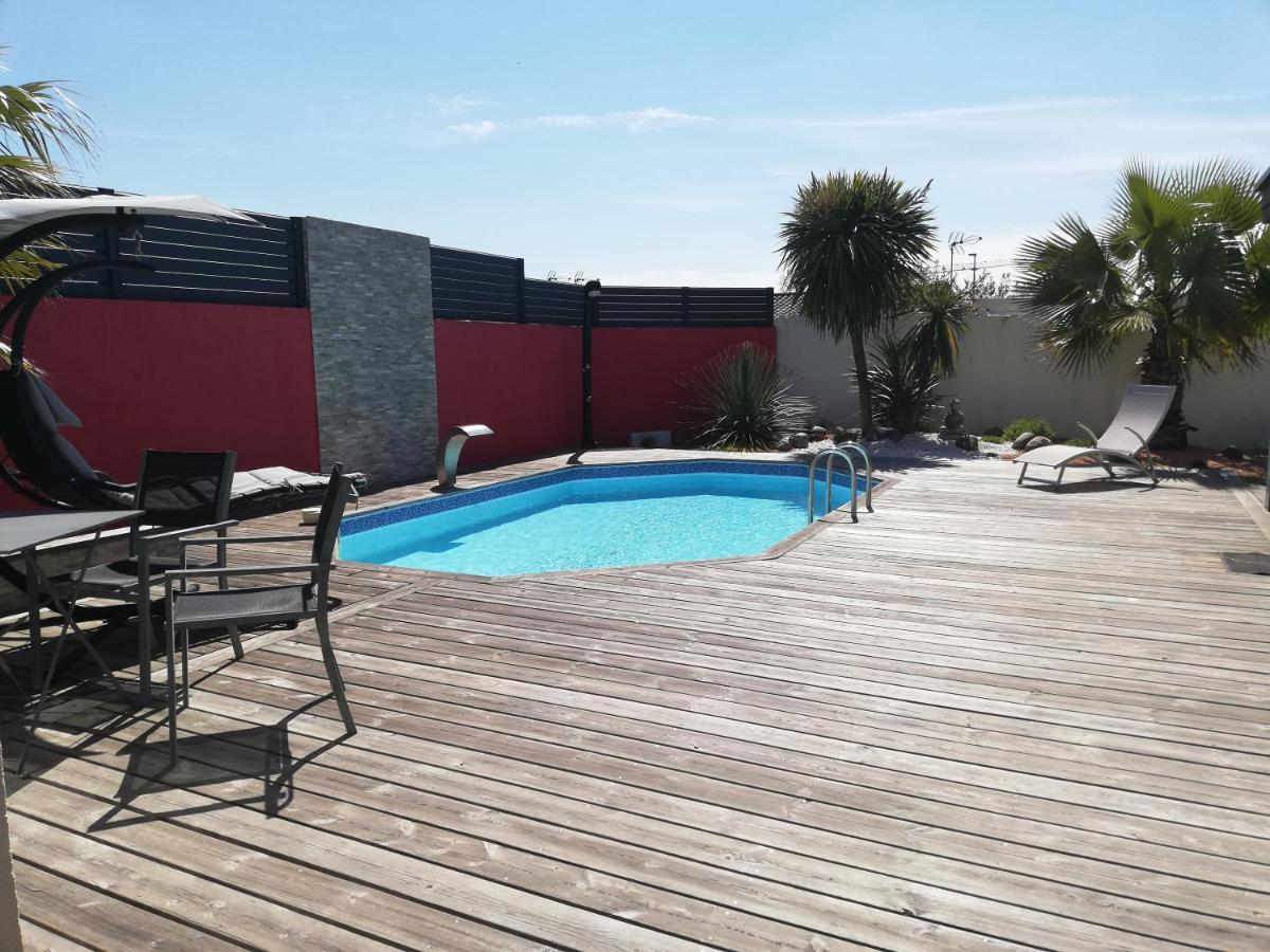 Studio Independant Chez L'Habitant Avec Piscine Et Cuisine Exterieures Λα Ροσέλ Εξωτερικό φωτογραφία