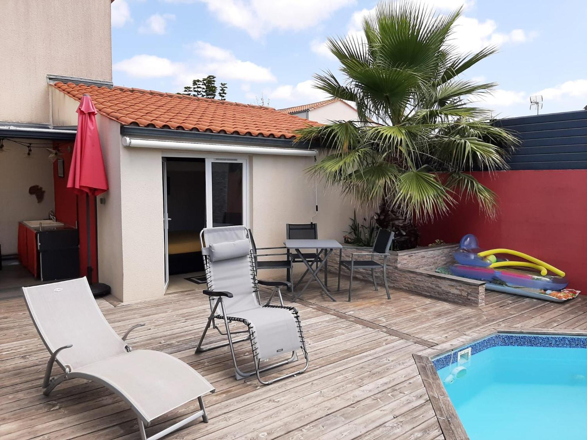Studio Independant Chez L'Habitant Avec Piscine Et Cuisine Exterieures Λα Ροσέλ Εξωτερικό φωτογραφία